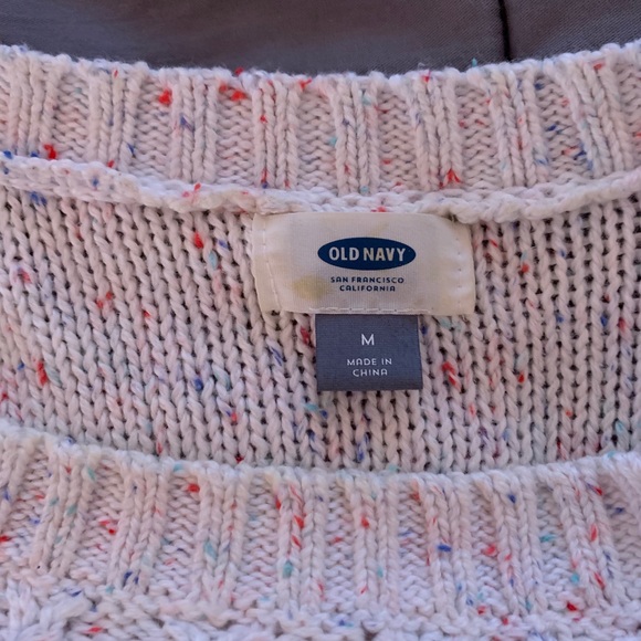 Old Navy white cabled sweater - Picture 2 of 3